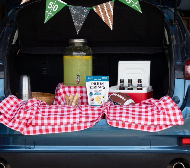 As you gear up for tailgating season, make sure you add ParmCrisps® Snack Mix to your gameday lineup for a protein-packed snack that will fuel your taste buds as you cheer on your favorite team ??⁣
⁣
#parmcrisps #UnsinfullyGood  #snack #protein #cheesesnack #tailgating #footballseason #football